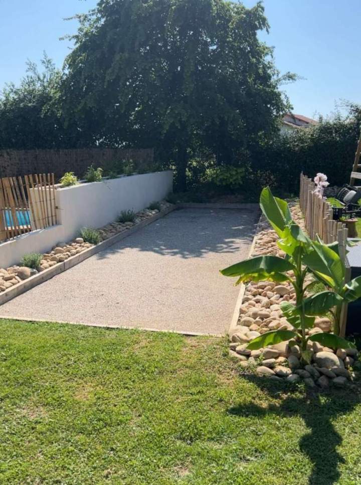Construction et aménagement paysager d'un terrain de pétanque
